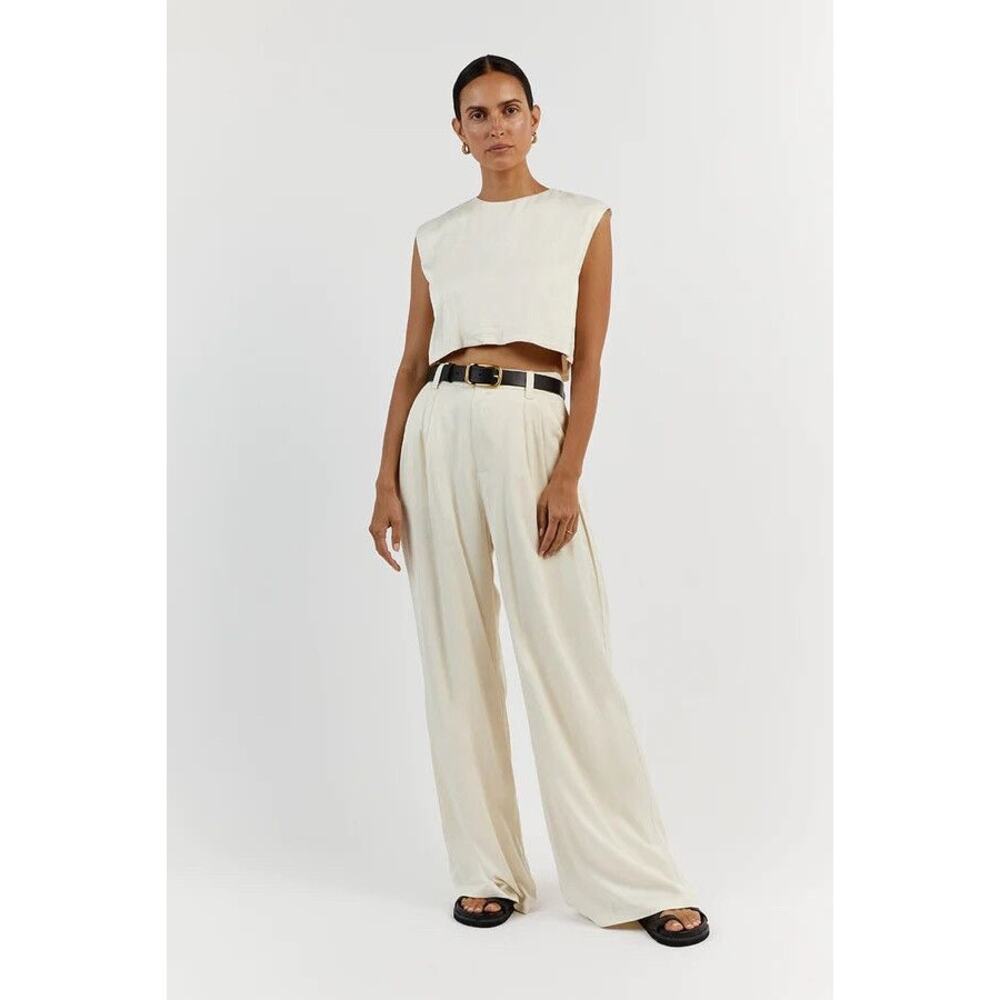 DISSH Cream Sleeveless Blouse